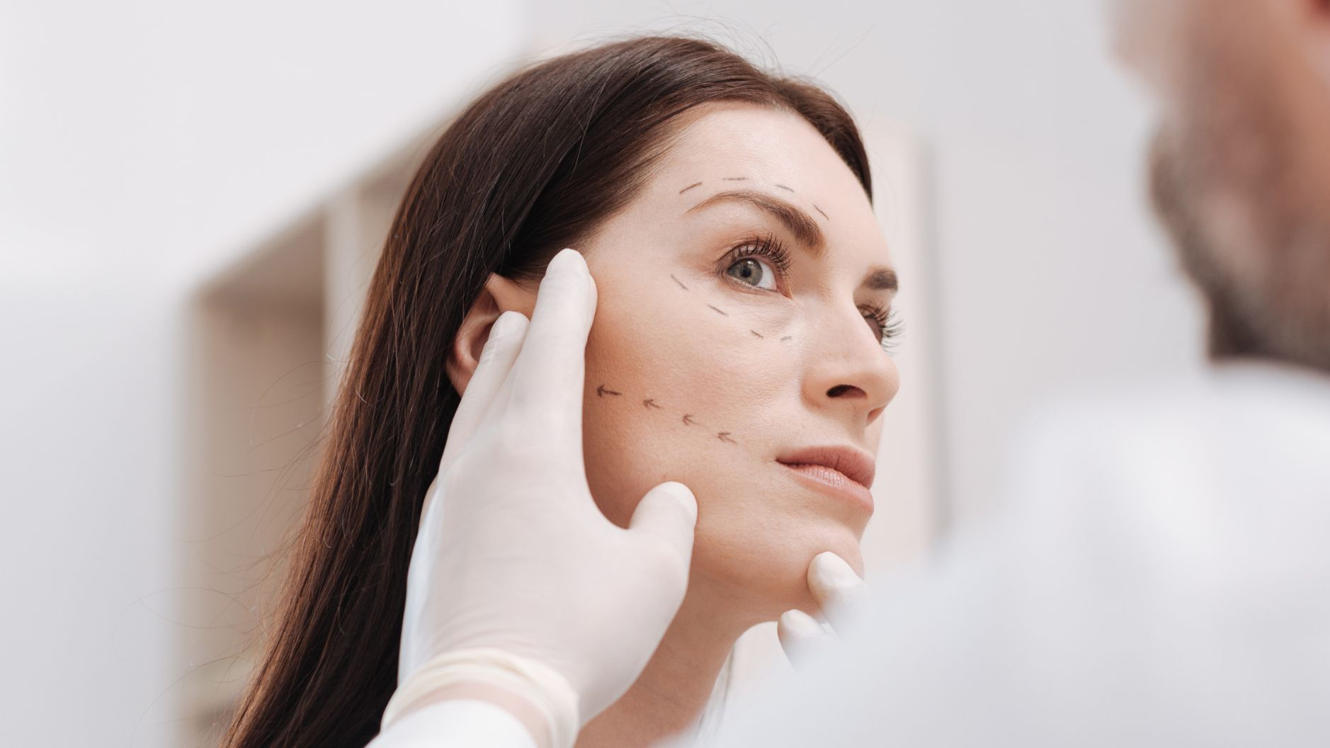 Valoración médica ácido hialurónico en Santiago de Compostela